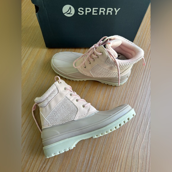NEW Sperry Girls (Sz 6) STORMHOPPER Pink Boots - Picture 1 of 7